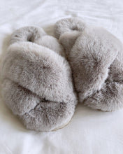Load image into Gallery viewer, Grey Faux Fur Cross Slide Slippers
